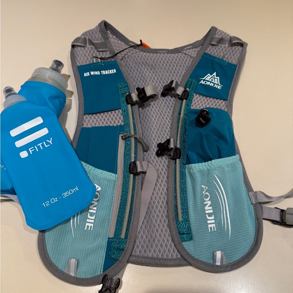 Gray and Teal Running Vest